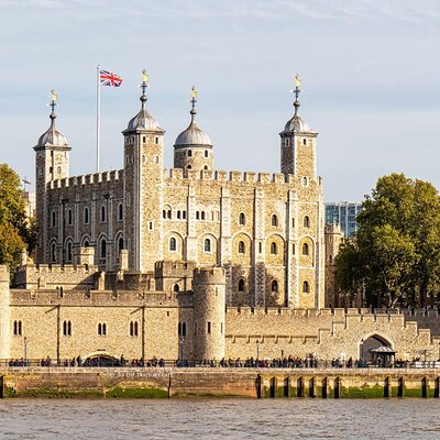 Top Attractions & Places to Visit in the UK