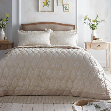 Appletree Heritage Elysia Bedspread 230x200cm - Champagne