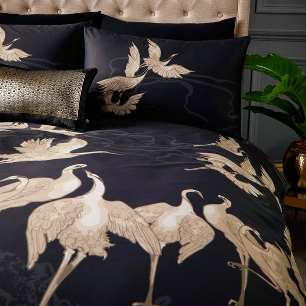 Laurence Llewelyn-Bowen Kireina Duvet Cover Set - Black/Gold