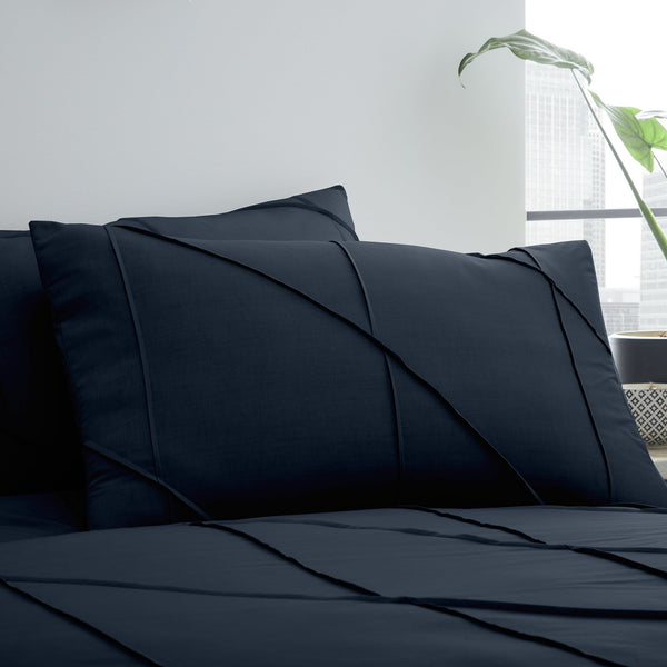 Serene Diamond Slant/Dart Duvet Cover Set - Navy